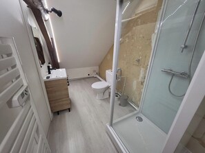 Bathroom - L'Antre- new -9 people - Shared pool (Mazé-Milon)