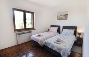 Apartment, 2 Bedrooms, Balcony, Garden View - Quiet Flat in Donji Picudo Near Umag (Umag)