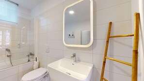 Hair dryer, towels - Les gîtes d'Elouise 1 (Colmar)