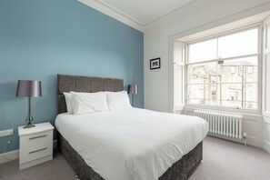 2 bedrooms, iron/ironing board, WiFi, bed sheets - Rannoch Apartment (Edinburgh)