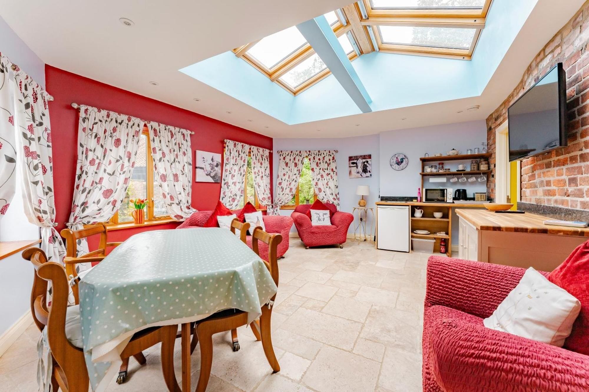 Superior Double or Twin Room, Pets allowed | Living area