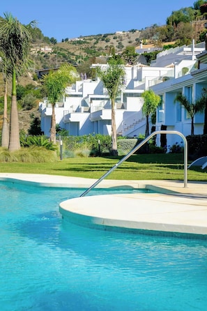 Pool - Large villa in La Herradura with a private hot tub (La Herradura)