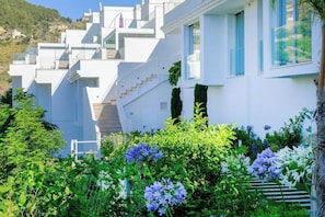 Property grounds - Large villa in La Herradura with a private hot tub (La Herradura)