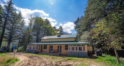 Forest Rest House Gahan