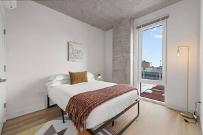 Room - Modern 3BR Apartment Near North Ave Shops (Chicago)