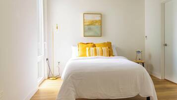 3 bedrooms, iron/ironing board, travel crib, free WiFi