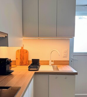 Fridge, microwave, coffee/tea maker, electric kettle - Tranquiloue - Nid Douillet - 15min Puy du Fou (Les Herbiers)