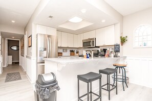 Microwave, oven, dishwasher - Beach Life - Updated Condo Near the Beach to Enjoy Beach Life (Surf City)
