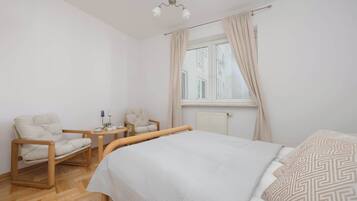 1 Schlafzimmer, Bügeleisen/Bügelbrett, Reisekinderbett, WLAN