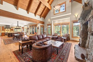 Smart TV, fireplace, ping pong, stereo - Monthly Lease - Edgewood at Lahontan by Tahoe Getaways - 4BR Pet-Friendly w Hot Tub (Truckee)
