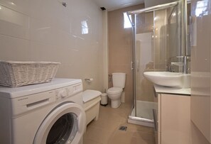 Hair dryer, towels - Melia Mare Seaview Apartment by Rentals Pro - Fourka Halkidiki (Fourka)