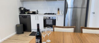 Cozy Family Escape for 8 | New Build Menangle Park