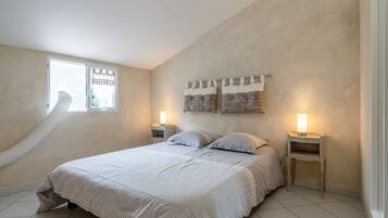 1 chambre, fer et planche à repasser, Wi-Fi, draps fournis