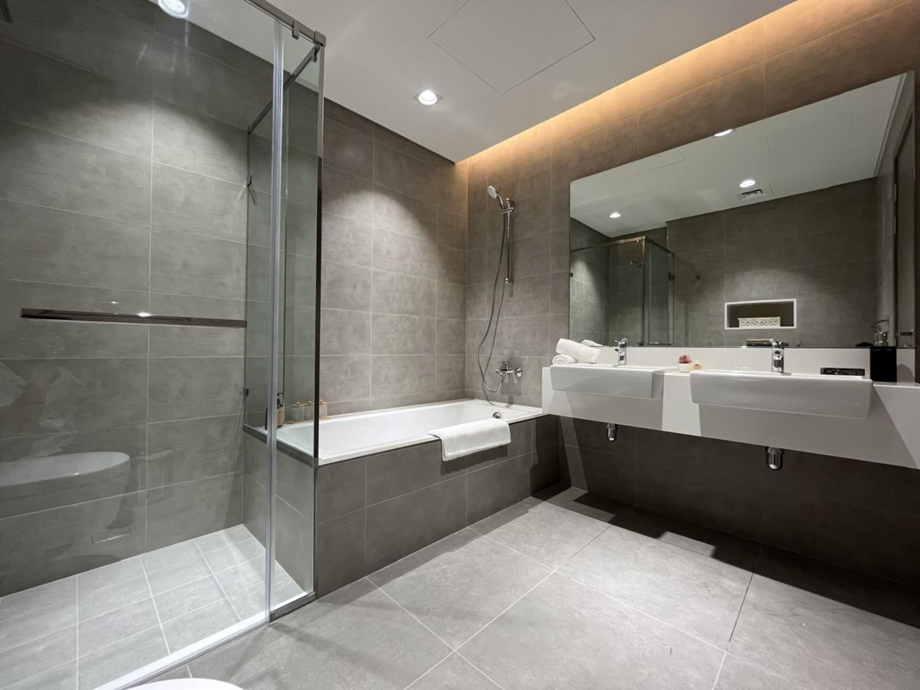 Appartamento Deluxe, 3 camere da letto, non fumatori | Bagno | Set di cortesia gratuito, asciugacapelli, bidet, asciugamani