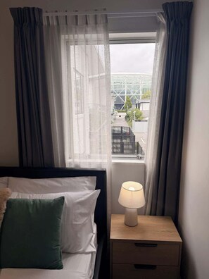 2 slaapkamers, een strijkplank/strijkijzer, wifi, beddengoed