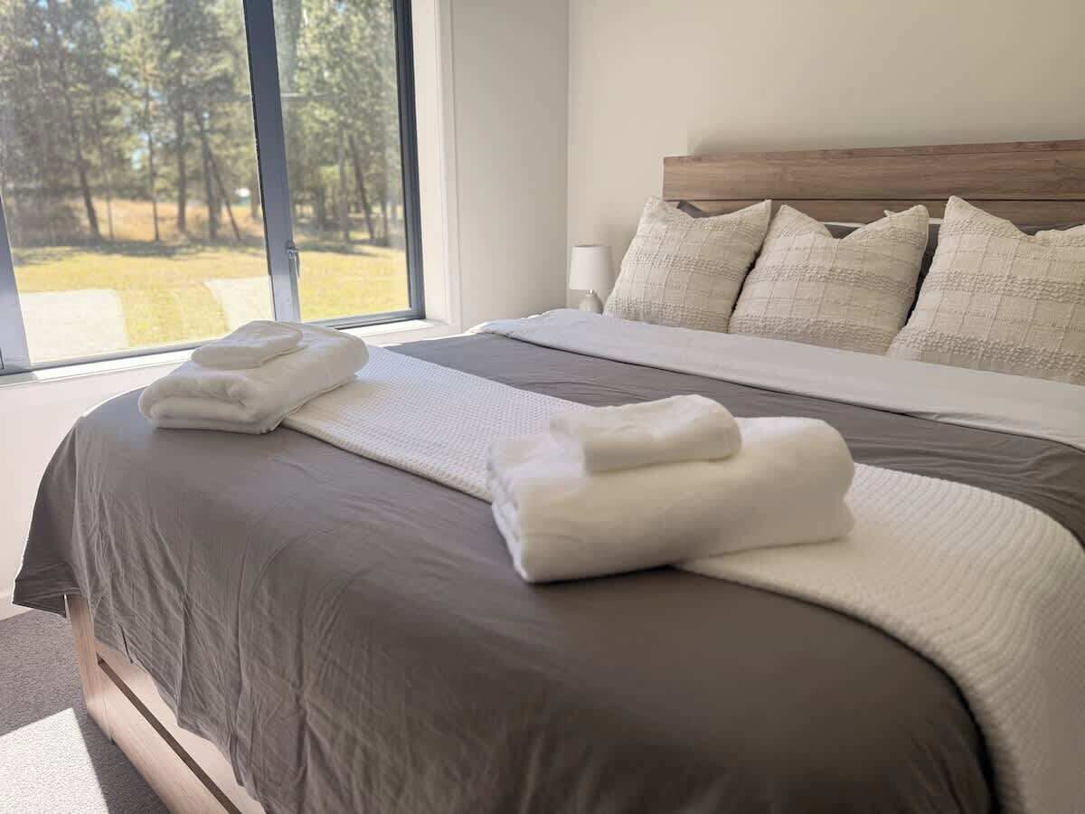 3 bedrooms, WiFi, bed sheets