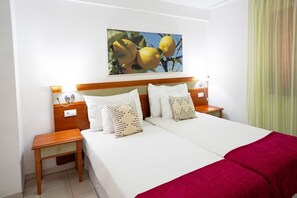 4 Schlafzimmer, Bügeleisen/Bügelbrett, WLAN, Bettwäsche