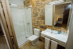 Bathroom - Vrbo Property (Muxia)