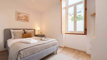 3 Schlafzimmer, Bügeleisen/Bügelbrett, Reisekinderbett, Bettwäsche