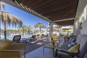 Terrace/patio - Luxury 3 Bed Terraced Apt Near La Cala Beach (La Cala de Mijas)