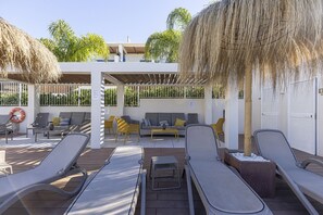 Terrace/patio - Luxury 3 Bed Terraced Apt Near La Cala Beach (La Cala de Mijas)