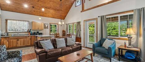 Smart TV, fireplace, video games