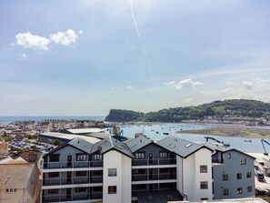 Exterior - Teign View is set high above the Teign Estuary with panoramic sea views (Teignmouth)