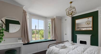 Quayside Haven is a charming three-bedroom period town house