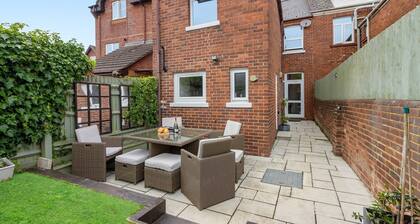 Quayside Haven is a charming three-bedroom period town house