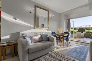 Living area - Apartment 16 is a stunning one bedroom garden apartment in Chelston (Torquay)