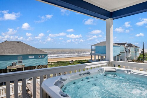 6BR Beach View | Spacious Deck with Pool & Hot Tub | Sleeps 22