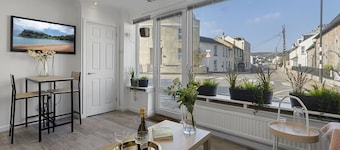 Shaldon Bridge Retreat, a stylish and characterful one-bedroom duplex conversion