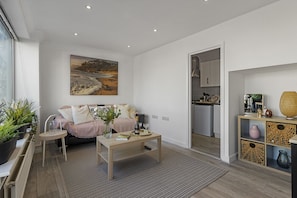 Smart TV - Shaldon Bridge Retreat, a stylish and characterful one-bedroom duplex conversion (Shaldon)