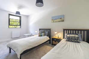 2 Schlafzimmer, Bügeleisen/Bügelbrett, Reisekinderbett, WLAN