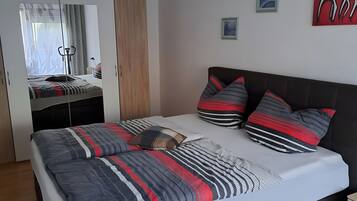 1 bedroom, WiFi, bed sheets