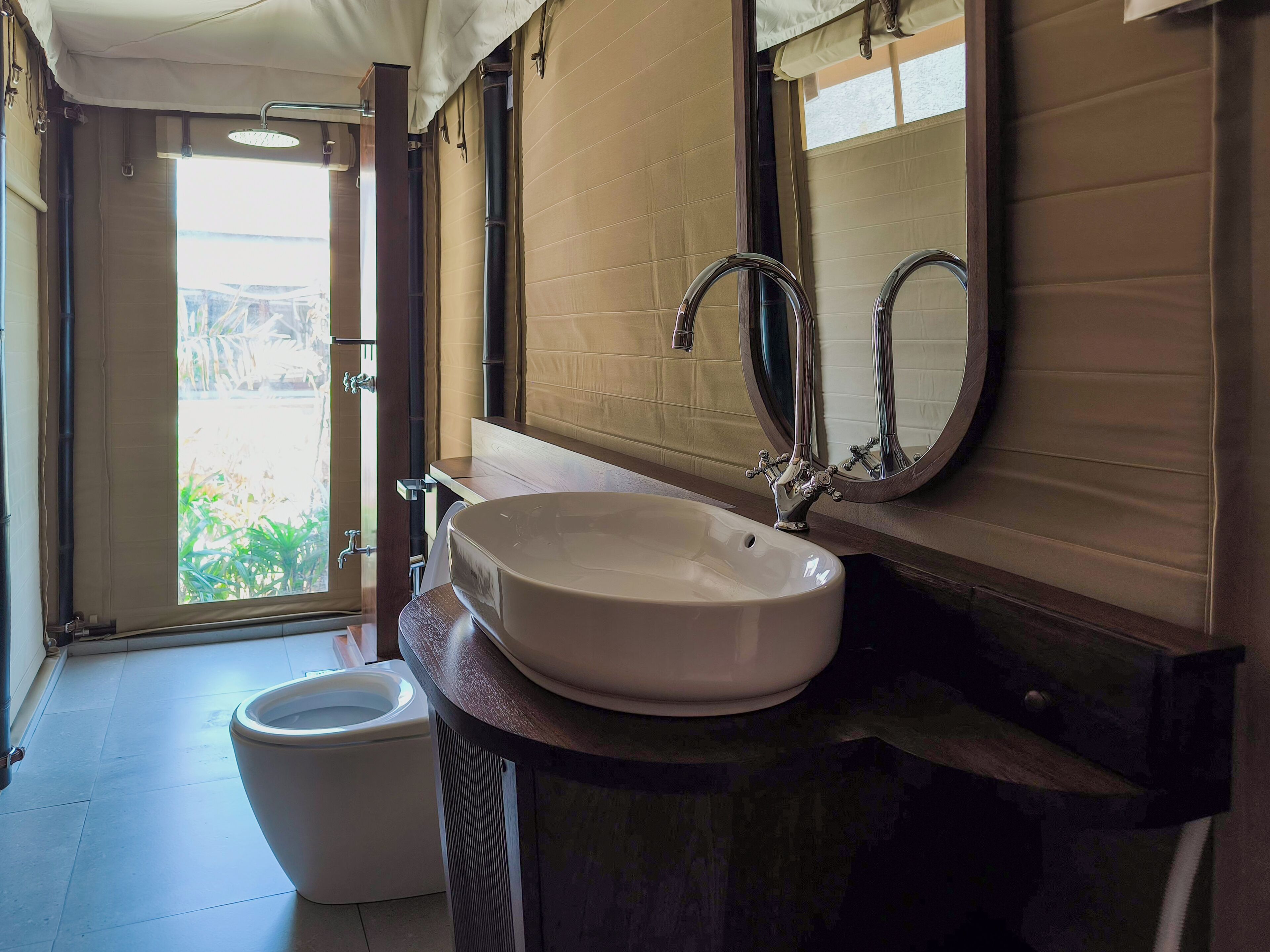 Luxe kamer, uitzicht op heuvels | Badkamer