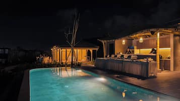 Utomhuspool