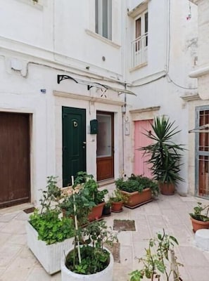 Exterior detail - Antico Pozzo Apartment - Charm and tranquility in the heart of Martina Franca (Martina Franca)
