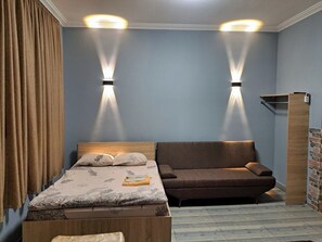 Double Room | Desk, free WiFi - Yerevan Guesthouse (Jrvezh)