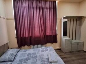 Room - Yerevan Guesthouse (Yerevan)