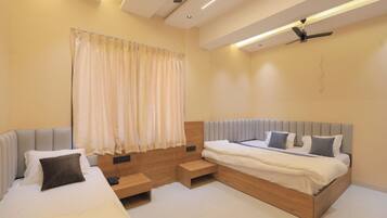 Rollaway beds, free WiFi, bed sheets