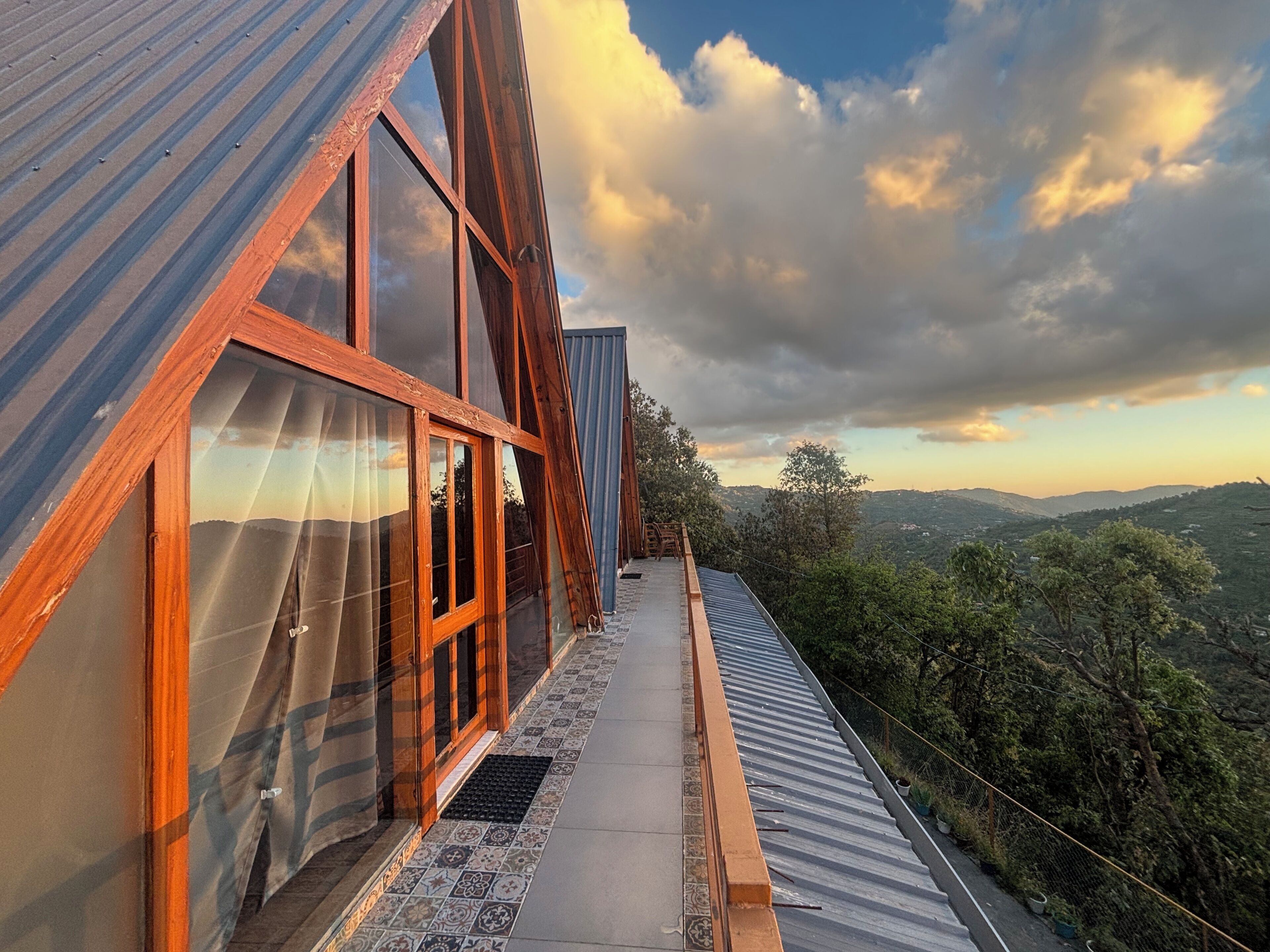 Family Quadruple Room, Balcony, Mountain View