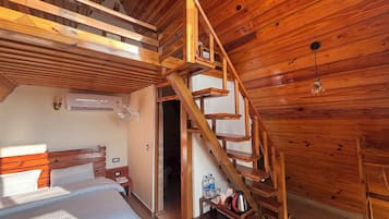 Neljän hengen perhehuone, parveke, vuoristonäköala