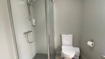 Kamar Keluarga, pemandangan kota | Kamar mandi
