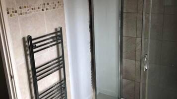 Habitación doble, vista al patio | Baño