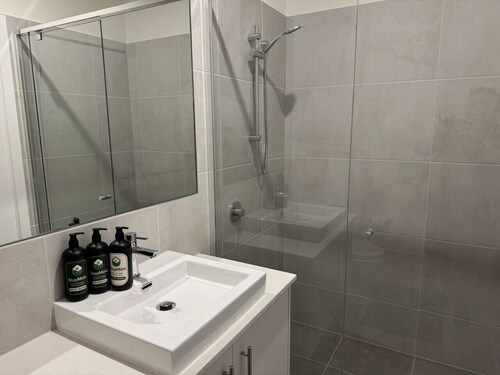Romantic Retreat | Private Ensuite | Menangle Park