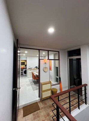 Interior - Jungle House Phuket - 4BR Seaview Retreat, Patong (Patong)
