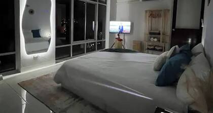 Jungle House Phuket - 4BR Seaview Retreat, Patong