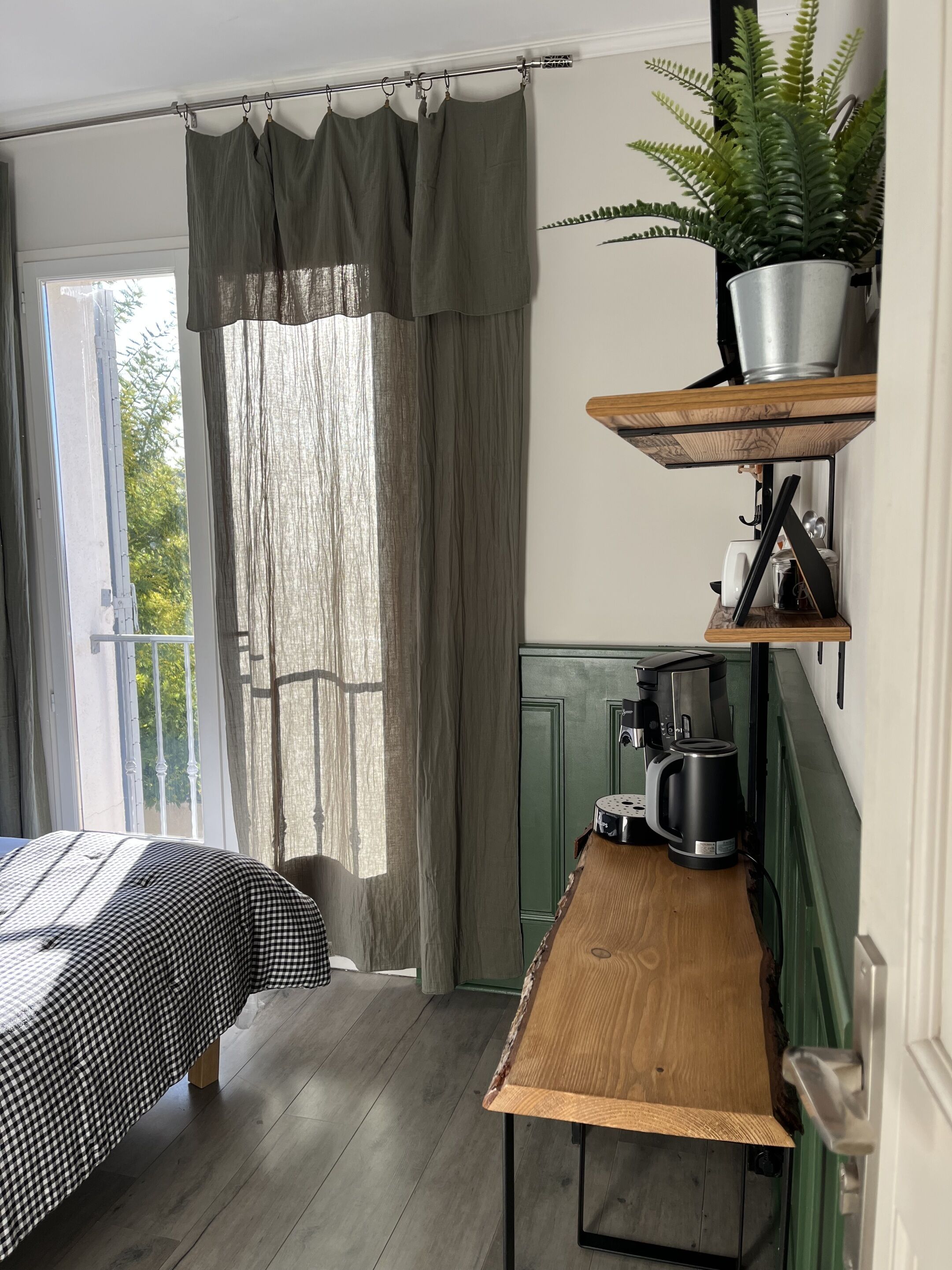 Chambre Double Confort, vue cour intérieure | Wi-Fi gratuit