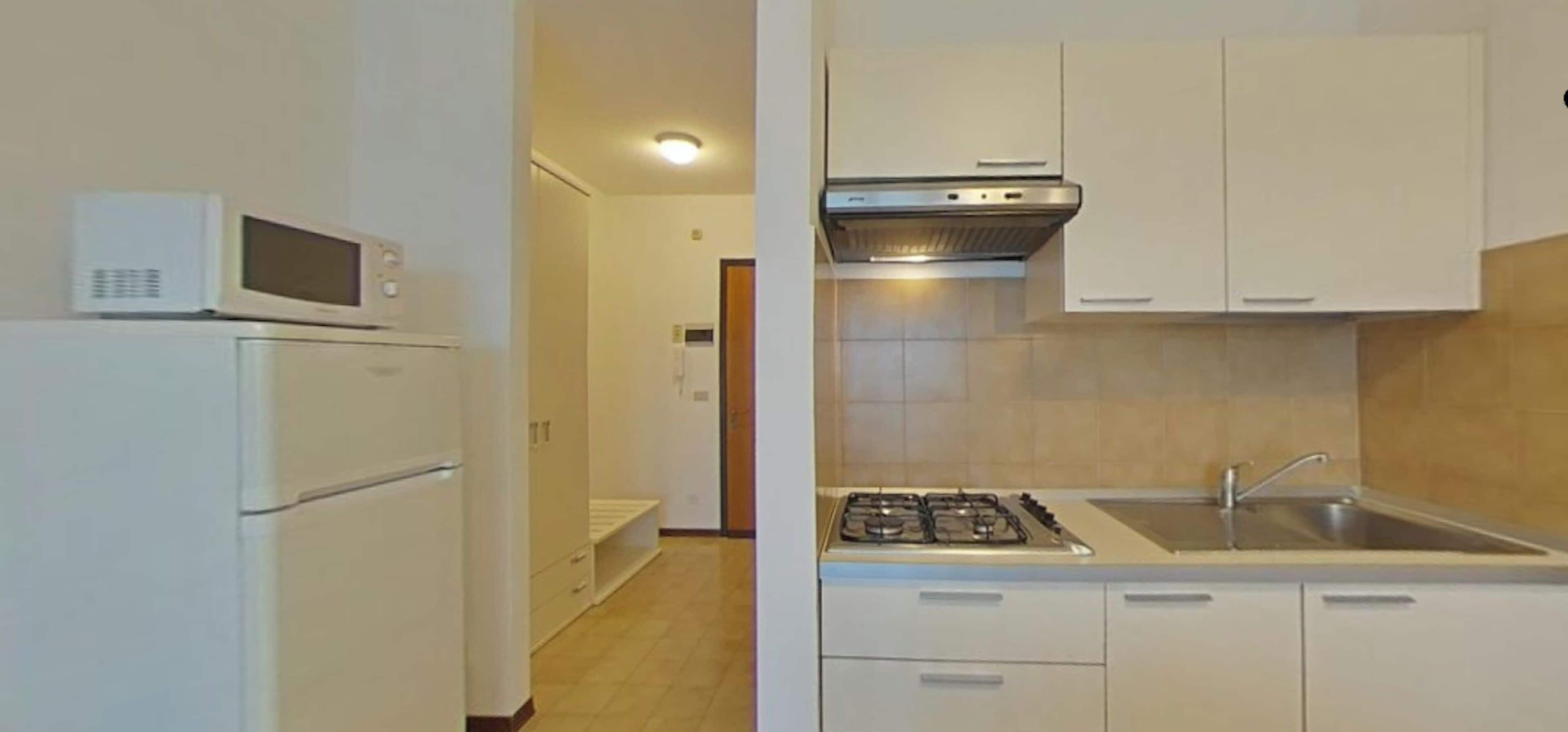 Studio, Multiple Bedrooms, Balcony, City View | Interior